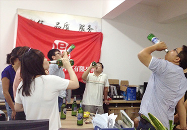 看誰酒量大
